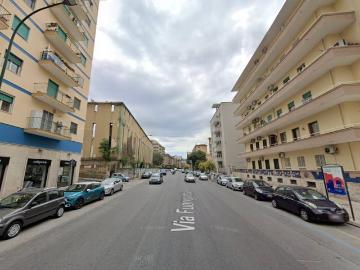 Appartamento in vendita a Napoli NA