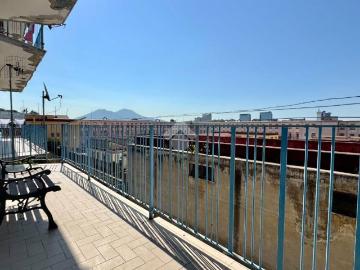Appartamento in vendita a Napoli NA