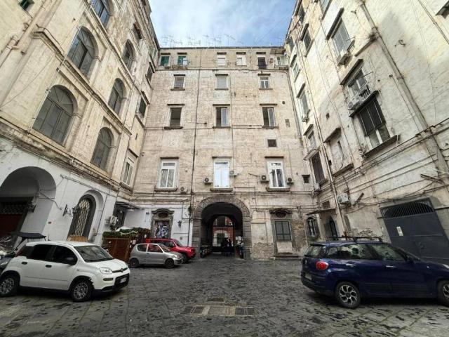 Appartamento in vendita a Napoli NA