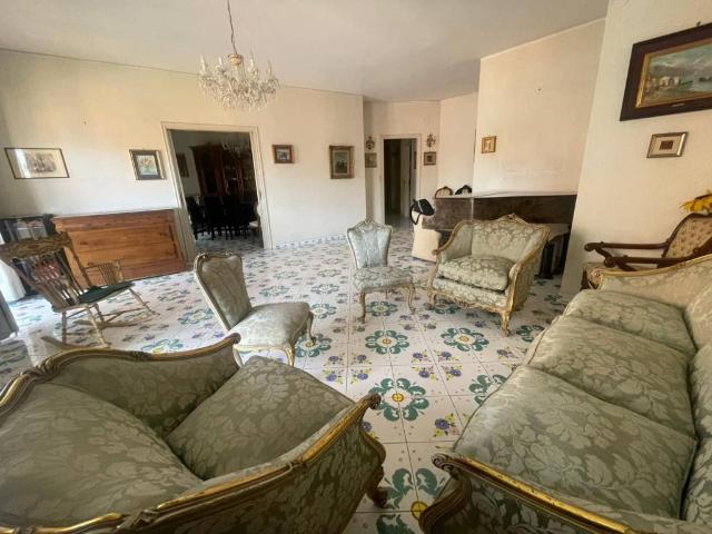 Appartamento in vendita a Napoli NA