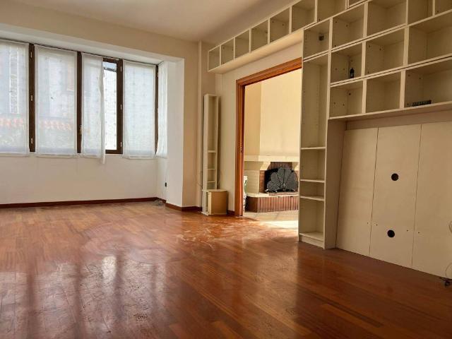 Appartamento in vendita a Napoli NA