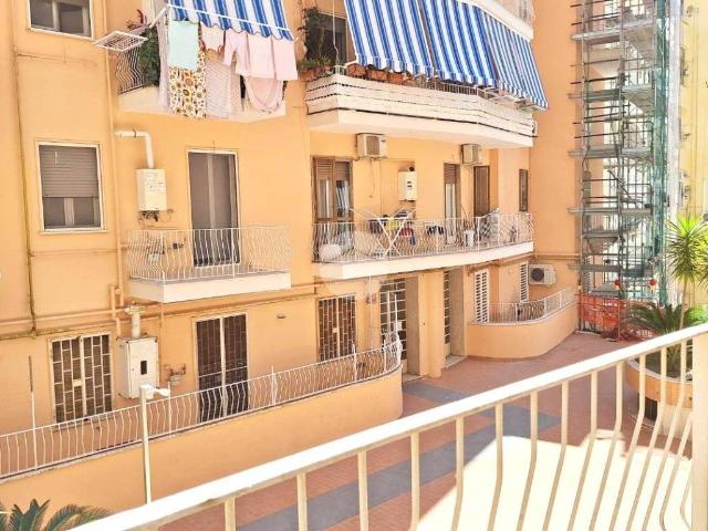 Appartamento in vendita a Napoli NA