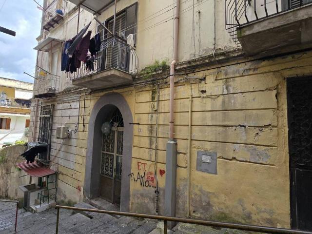 Appartamento in vendita a Napoli NA