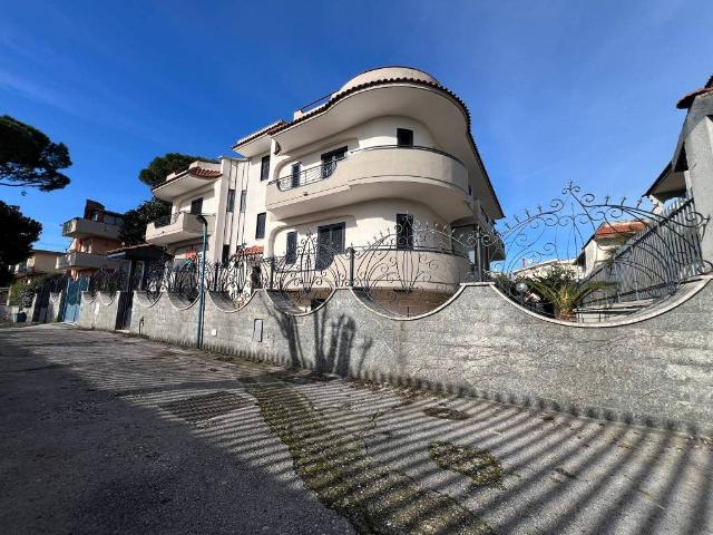 Appartamento in vendita a Napoli NA