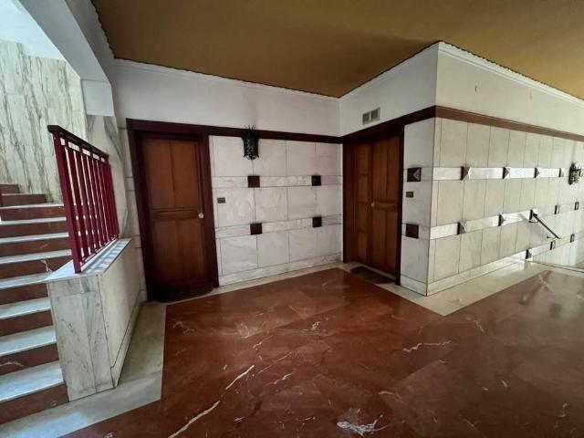 Appartamento in vendita a Napoli NA