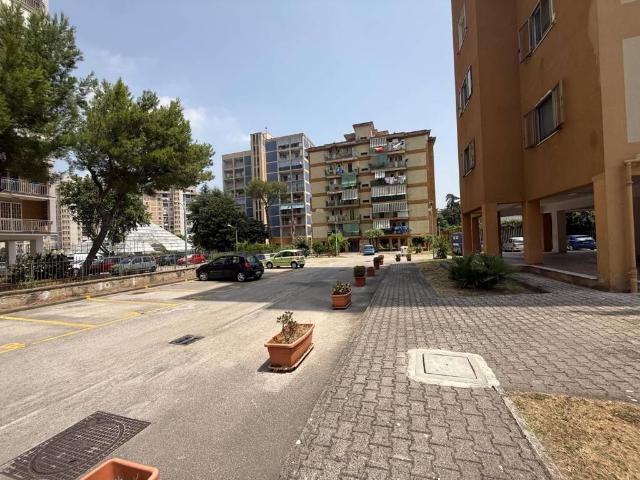 Appartamento in vendita a Napoli NA