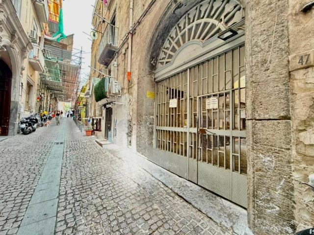 Appartamento in vendita a Napoli NA