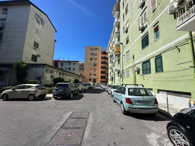 Appartamento in vendita a Napoli NA