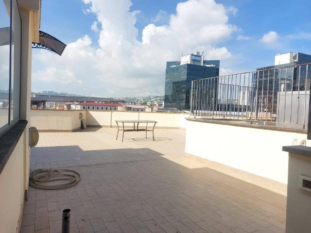 Appartamento in vendita a Napoli NA