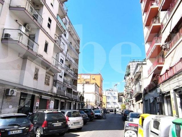 Appartamento in vendita a Napoli NA