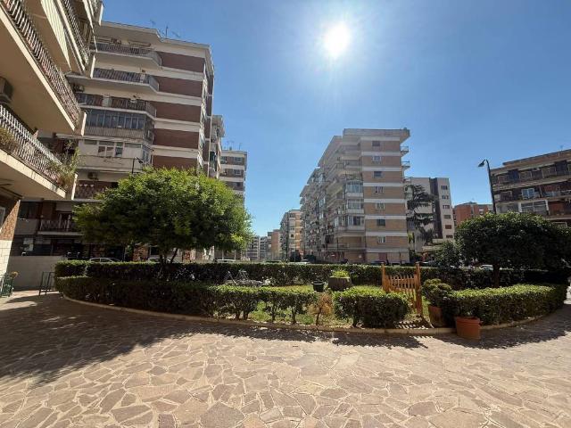 Appartamento in vendita a Napoli NA