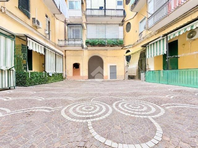 Appartamento in vendita a Napoli NA