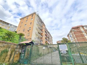 Appartamento in vendita a Napoli NA