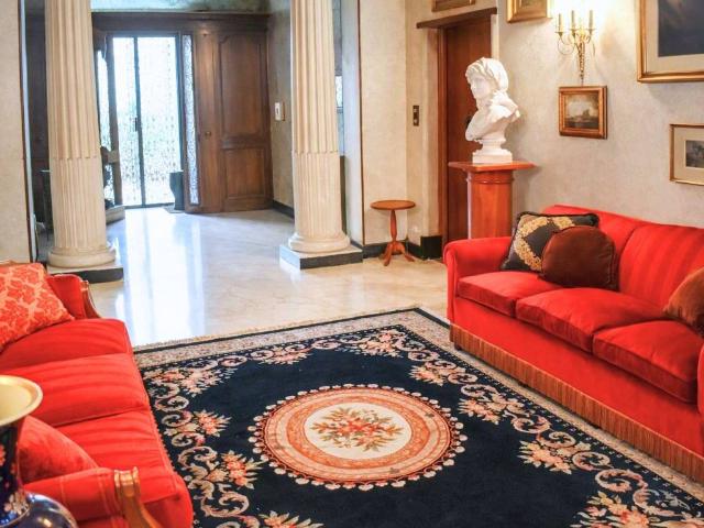 Appartamento in vendita a Napoli NA
