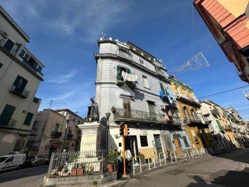 Appartamento in vendita a Napoli NA