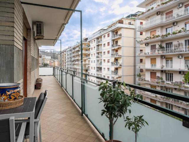 Appartamento in vendita a Napoli NA