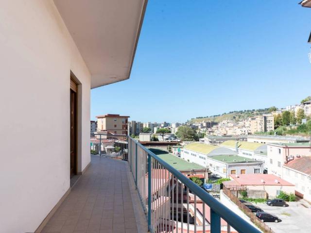 Appartamento in vendita a Napoli NA