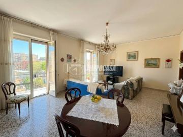 Appartamento in vendita a Napoli NA
