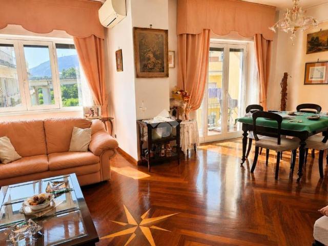 Appartamento in vendita a Napoli NA