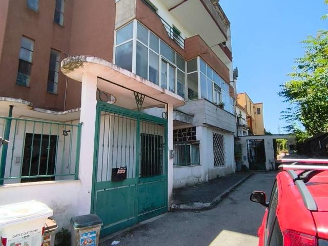 Appartamento in vendita a Napoli NA
