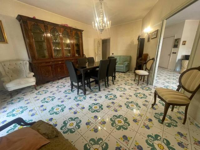 Appartamento in vendita a Napoli NA