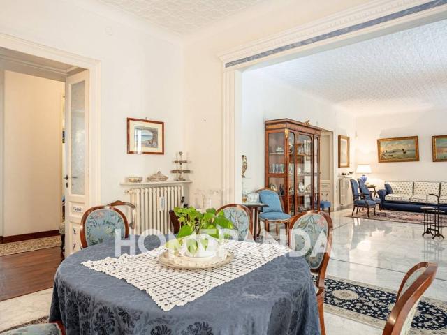 Appartamento in vendita a Napoli NA