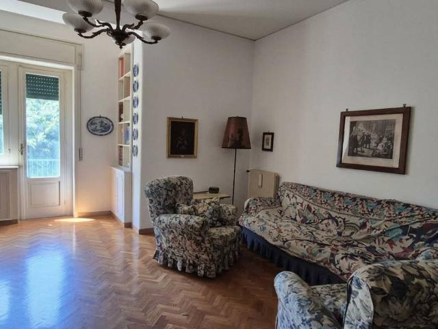 Appartamento in vendita a Napoli NA