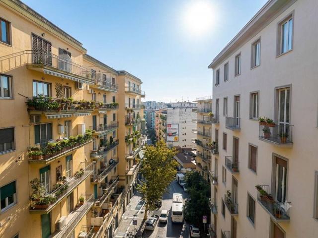 Appartamento in vendita a Napoli NA