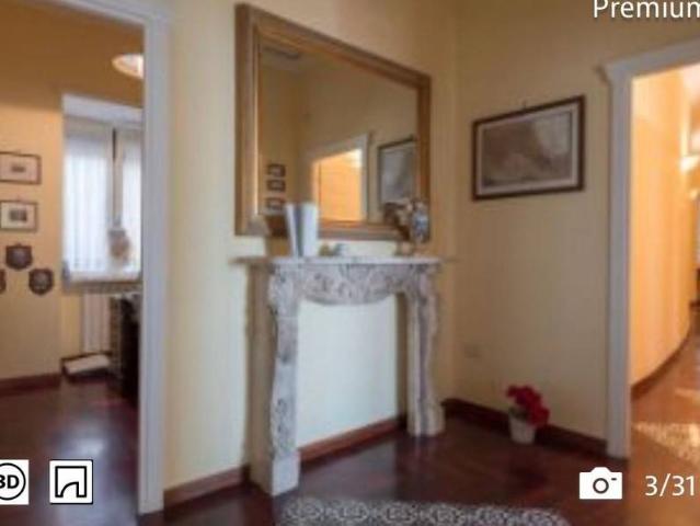 Appartamento in vendita a Napoli NA