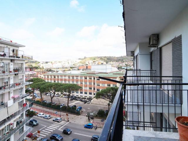 Appartamento in vendita a Napoli NA