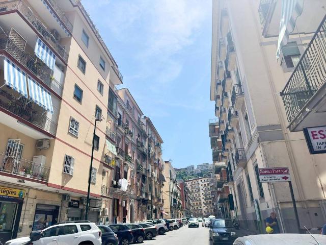 Appartamento in vendita a Napoli NA