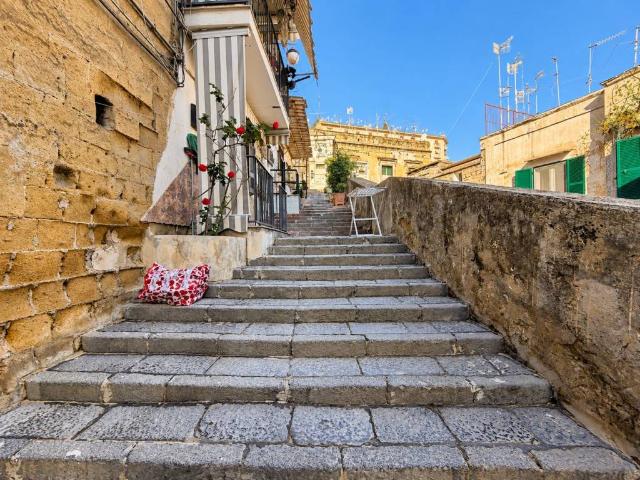 Appartamento in vendita a Napoli NA