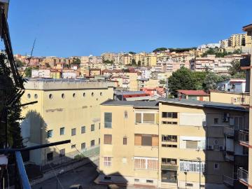 Appartamento in vendita a Napoli NA