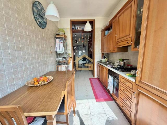 Appartamento in vendita a Napoli NA