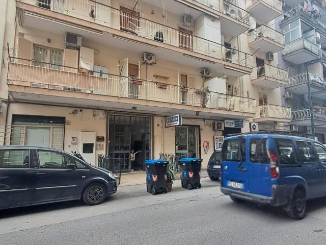 Appartamento in vendita a Napoli NA