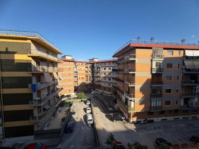 Appartamento in vendita a Napoli NA