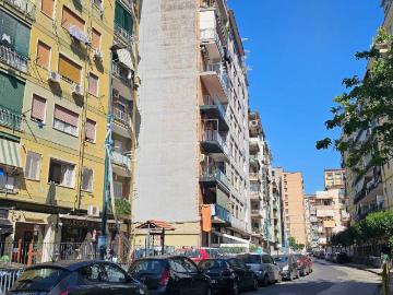 Appartamento in vendita a Napoli NA