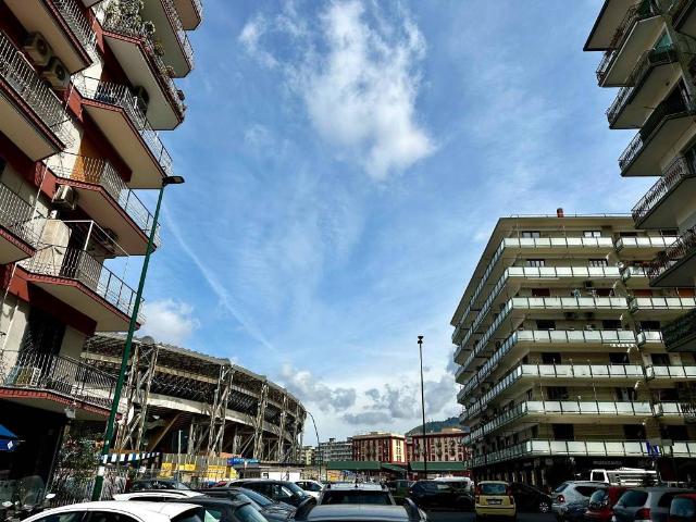 Appartamento in vendita a Napoli NA