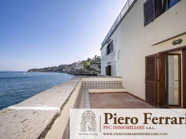 Appartamento in vendita a Napoli NA