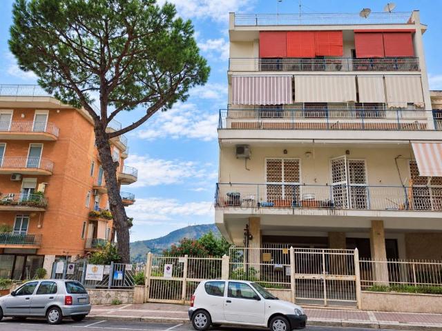 Appartamento in vendita a Napoli NA