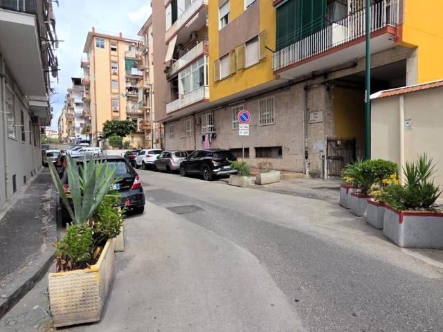 Appartamento in vendita a Napoli NA