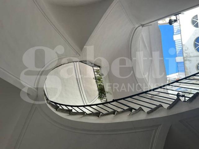 Appartamento in vendita a Napoli NA
