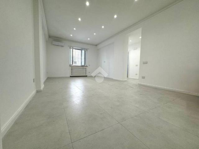 Appartamento in vendita a Napoli NA