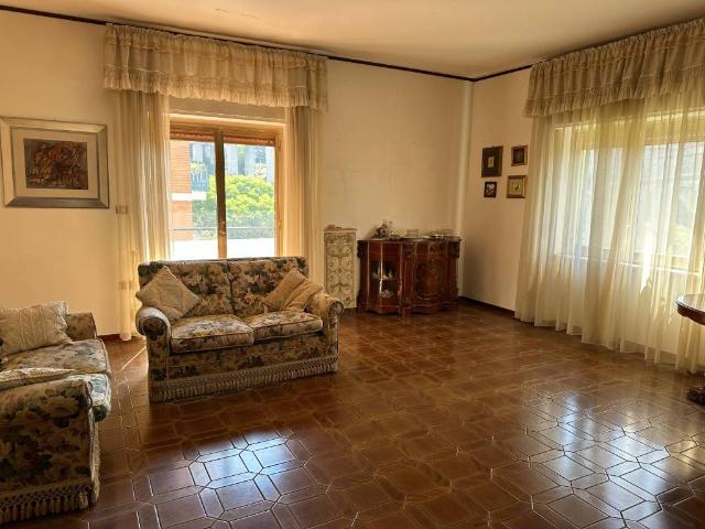 Appartamento in vendita a Napoli NA