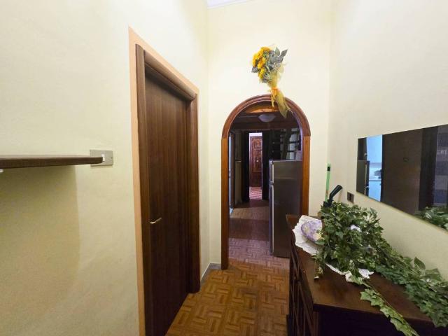 Appartamento in vendita a Napoli NA