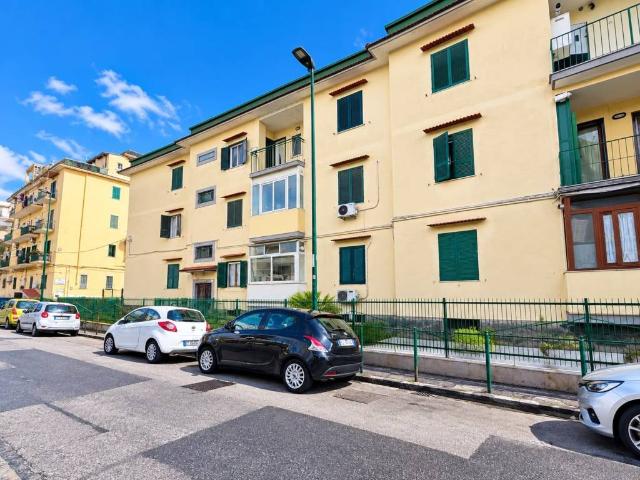 Appartamento in vendita a Napoli NA