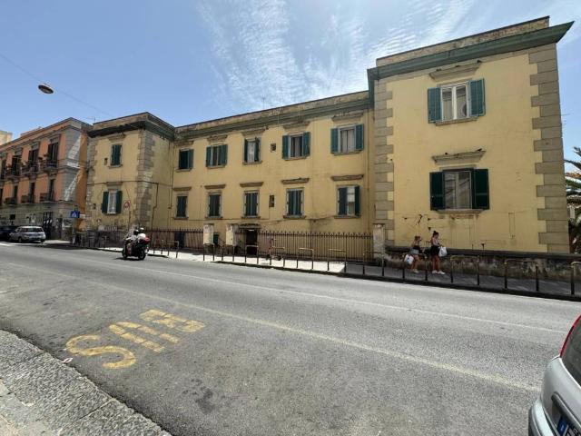 Appartamento in vendita a Napoli NA