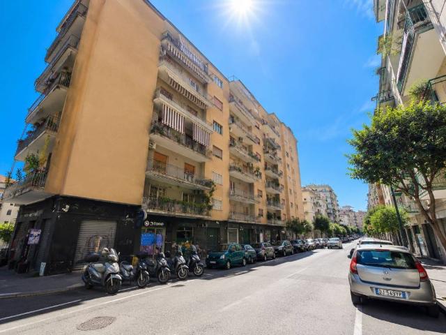 Appartamento in vendita a Napoli NA