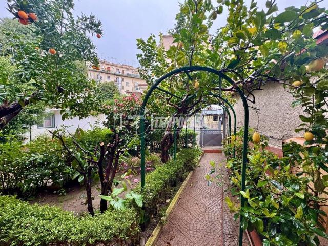 Appartamento in vendita a Napoli NA