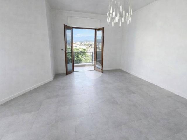 Appartamento in vendita a Napoli NA